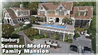 BLOXBURG Summer Modern Family Mansion Speedbuild  Roblox House Build [upl. by Marta853]