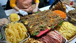 “새벽 4시부터 만드는 산더미 김밥” 하루 2000줄이상 판매 된다는 역대급 김밥집 Best Korean food gimbap Korean street food [upl. by Ellehsar570]