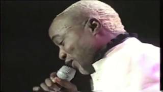 Koffi Olomide  Coucou live a lolympia de Paris 1998 [upl. by Mick]