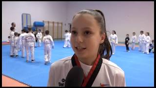 A 12 anni è già una promessa dello sport Beatrice Coradeschi nella nazionale di taekwondo [upl. by Stanford91]