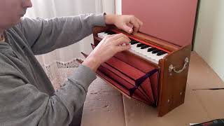 Harmonium review Dulcetina model [upl. by Otxis]