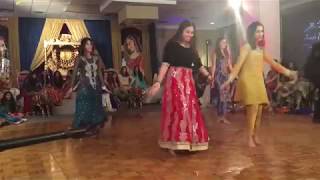 Cham Cham Channe Ke Khet Dil Dooba  Best Pakistani Mehndi Dance 2017 [upl. by Mussman]