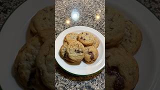 Chocolate chip cookie with brown butter cookies baking food [upl. by Ellertal1]