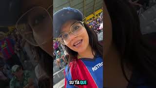 SD Quito definitivamente tiene los mejores hinchas 💙❤️💙¡Naty tienes que cumplir la promesa [upl. by Monson]