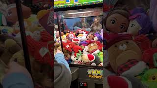 2 DOLLAR MAKE YA HOLLER Claw machine CALAMITY walmart claws always suck [upl. by Ientirb]