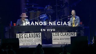 Los Claxons  Manos necias  Cualquier forma de amor  Aquí cabemos los dos  Enero  Un r En Vivo [upl. by Nisaj648]