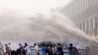 Now Chinas Three Gorges Dam open 6 floodgates as water level hit 165 meters Flood in Chongqing [upl. by Sadonia]