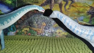 Diplodocus VS Brontosaurus [upl. by Annabella185]