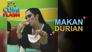 Syahrini Makan Durian Bikin Ngakak  CumIFlash 06 Desember 2017 [upl. by Alyag]