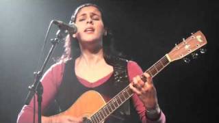 Souad Massi  Tout Reste à Faire  Live à Bruxelles 610 [upl. by Notniv473]