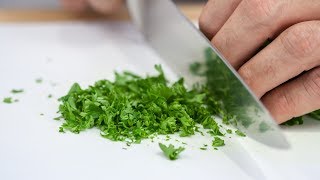 How to Chop Parsley Like a Real Chef  Mincing Parsley [upl. by Kaine310]