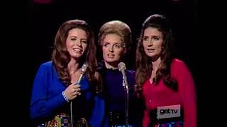 The Carter Sisters “Dear Mama” on the Johnny Cash Show LIVE 1971 [upl. by Engamrahc]