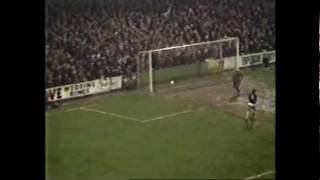 KUMBcomWHUFC 100 Greatest Moments 39 Robsons screamer 1976 [upl. by Ahseital]