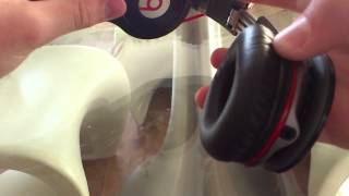 How to fix drdre beats crackle [upl. by Zerdna]