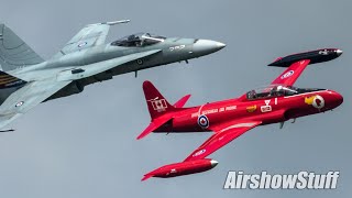 CF18 Hornet  T33 Red Knight Heritage Formation  Airshow London 2019 [upl. by Ettecul923]