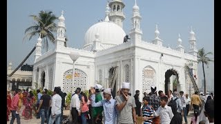 MOST POPULAR SUFI DARGAH  HAJI ALI  MUMBAI  iNDIA [upl. by Ardnossac]