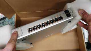 UniFi switch unboxing US8150w [upl. by Bergren]