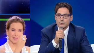 Barbara DUrso scopre in diretta TV di essere licenziata da Mediaset [upl. by Voccola]