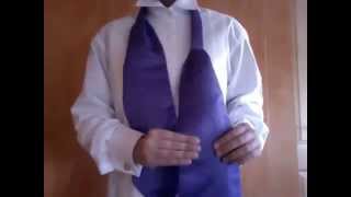 Cravat Big  How to Tie A Cravat 2015 [upl. by Aihsenal]