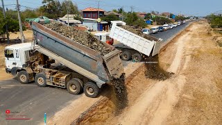 Good Skill Operator Using Technical To Clutter​ Rock In Space Foundation Building Road BY DozerTruck [upl. by Mirna]