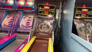 Skee ball inc 1989 skeeball Classic arcade at fun world [upl. by Rondi]