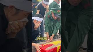 Các anh ra đi trong vòng tay gia đình đồng đội respect bodoi bodoivietnam quandoivietnam short [upl. by Donavon]