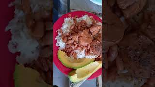 Bandera Dominicana con aguacate 🥑 food sunset cooking beach yummy foodlover travel food [upl. by Heddy]