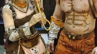 Tina tries to feed Krieg  Borderlands Cosplay at Wizard World New Orleans [upl. by Doerrer]