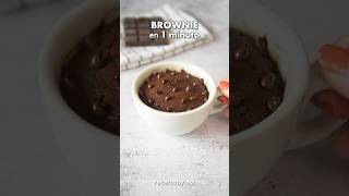 BROWNIE en 1 minuto en el MICROONDAS 🍫 [upl. by Plossl]