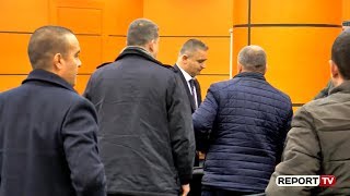 Report TV  Kërkoj kohë të provoj pastërtinë Vettingu shtyn vendimin për kreun e Gardës [upl. by Bruns]