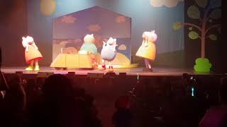 Peppa Pig Live in South Africa  Emperors Palace  Johannesburg Waking up Daddy Pig [upl. by Barbuto]