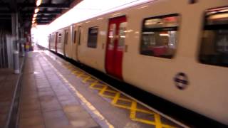 Class 315 315833 at Romford [upl. by Wons]