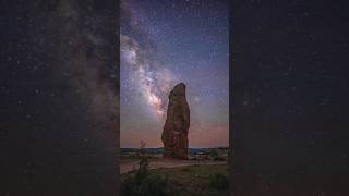 Chimney Rock at Kodachrome Basin State Park astrophotography milkyway timelapse stargazing [upl. by Keeryt183]