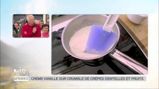 RECETTE  Verrine de crème vanille sur crumble de crêpes dentelles et fruits [upl. by Maupin]