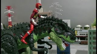 Power Rangers Dino Charge Red vs Dinosaur Toys 파워레인저 다이노포스 레드 vs 공룡 장난감 놀이 [upl. by Sined]