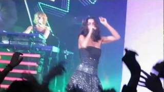 Jenifer Bartoli  Je Danse Live  Meyzieu 02122011 [upl. by Rosemaria]