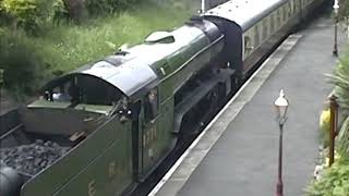 V2 4771 Green Arrow at the Gloucestershire amp Warwickshire Railway June 3rd 2007 [upl. by Rehtaef500]