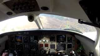 Beechcraft Starship landing Rwy 33 at Aspen  flight deck view [upl. by Hsirrehc749]