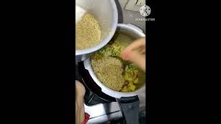 कंगनी की खिचड़ीHealthy Foxtail Millet Khichdi Weight loss recipe  Foxtail Millet Recipes [upl. by Dewees195]