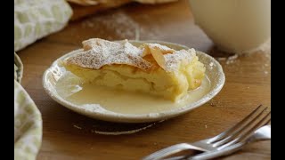 TOPFENSTRUDEL MIT VANILLESOSSE IN 10 MINUTEN [upl. by Elacsap]