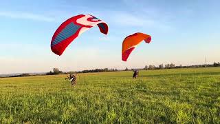 Одновременный взлёт на парамоторах Sky Paragliders ZBlade 18 Scout Sky Country 27 [upl. by Alikahs]