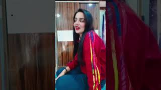 Ik bechani si hoti hai🫣shortmusicviralloveiamshivanichaudhary [upl. by Nore]