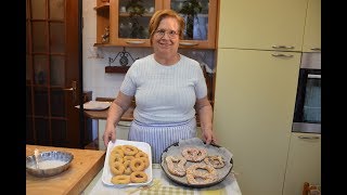 I TARALLI DOLCI PUGLIESI E LE SCARCELLE DURE PASQUALI  LE RICETTE DELLA NONNA MARIA [upl. by Ahselak172]