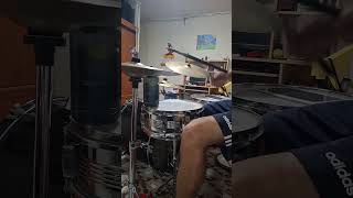 Robot95 y Cráneo  Rolling ft BEJO drum cover trap hiphop drumcover craneo [upl. by Weinreb307]