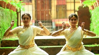 Sri Chakra Raja Simhasaneshwari Mohiniyattam at Iringole Kavu [upl. by Aynas630]