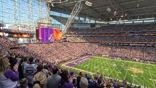 Gjallarhorn Minnesota Vikings vs Detroit Lions [upl. by Eimrots]