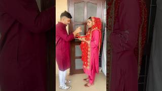 Karwa Chauth Gift में Diamond Ring 💍😍 karwachauth karwachauthspecial husbandwifecomedy [upl. by Levins]