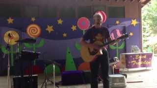 Erick Traplin  Bubbles Live  Santas Village Bracebridge [upl. by Sitto]