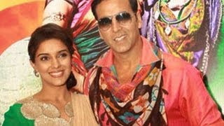 Akshay Kumar amp Asin Visit Delhi For Promotion Of Khiladi 786 [upl. by Eybba]