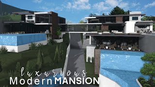 Bloxburg Luxurious Hillside Modern Mansion  Speedbuild  ROBLOX bloxburg [upl. by Silloh]